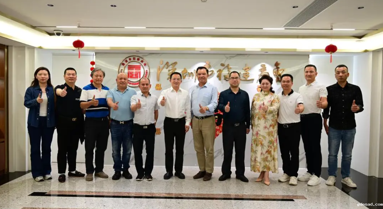 3月28日 建瓯市委周靖书记一行莅临商会走访调研